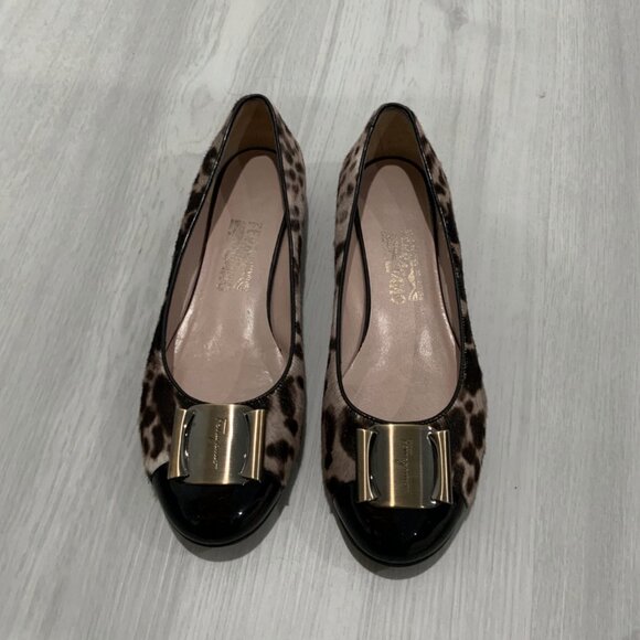 Salvatore Ferragamo Vara pony-style calfskin ballet flats Size US 9.5